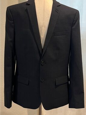 The Kooples Men's Deep Navy Two-Button Notch Lapel Blazer 100% Wool. NWT.